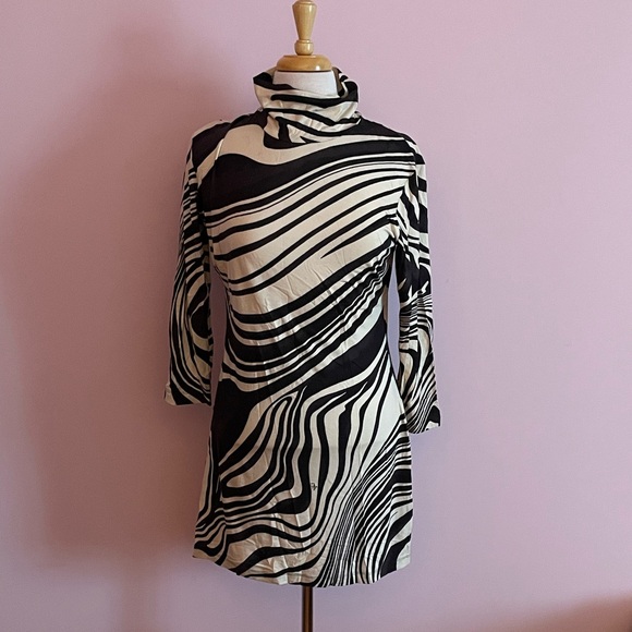 Versace Jeans Couture Black and Cream Dress - Picture 1 of 7